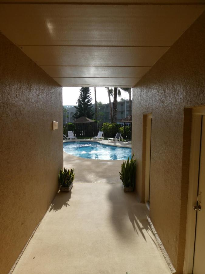 Beachside Bungalow: Surfside I #104 South Padre Island Exterior photo